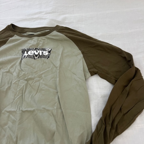Levis long sleeve top - Picture 2 of 3